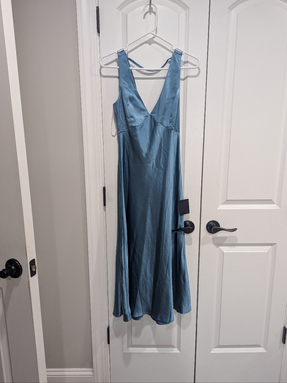 new with tags lulus satin dress